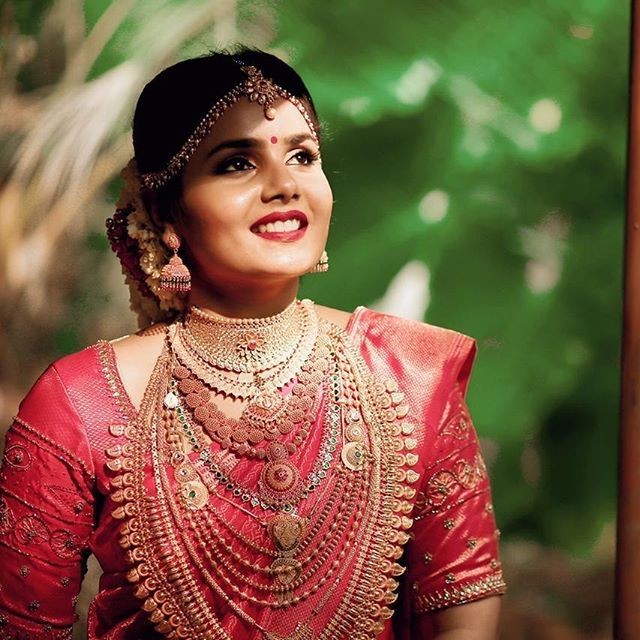 DREAMS HERBAL BEAUTY PARLOUR KULAPPULLY